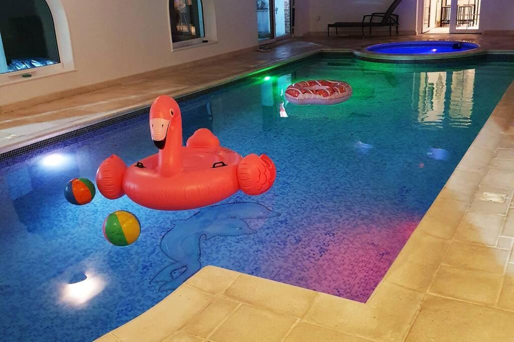 Country Manor House With Indoor Pool And Hot Tub Villa Rochester  Ngoại thất bức ảnh